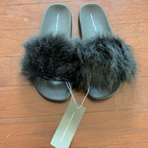 French Connection Long Fuzzy black slides